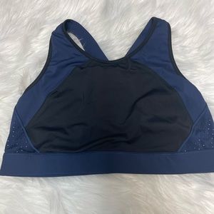 | Athleta | bra. Size XL.
